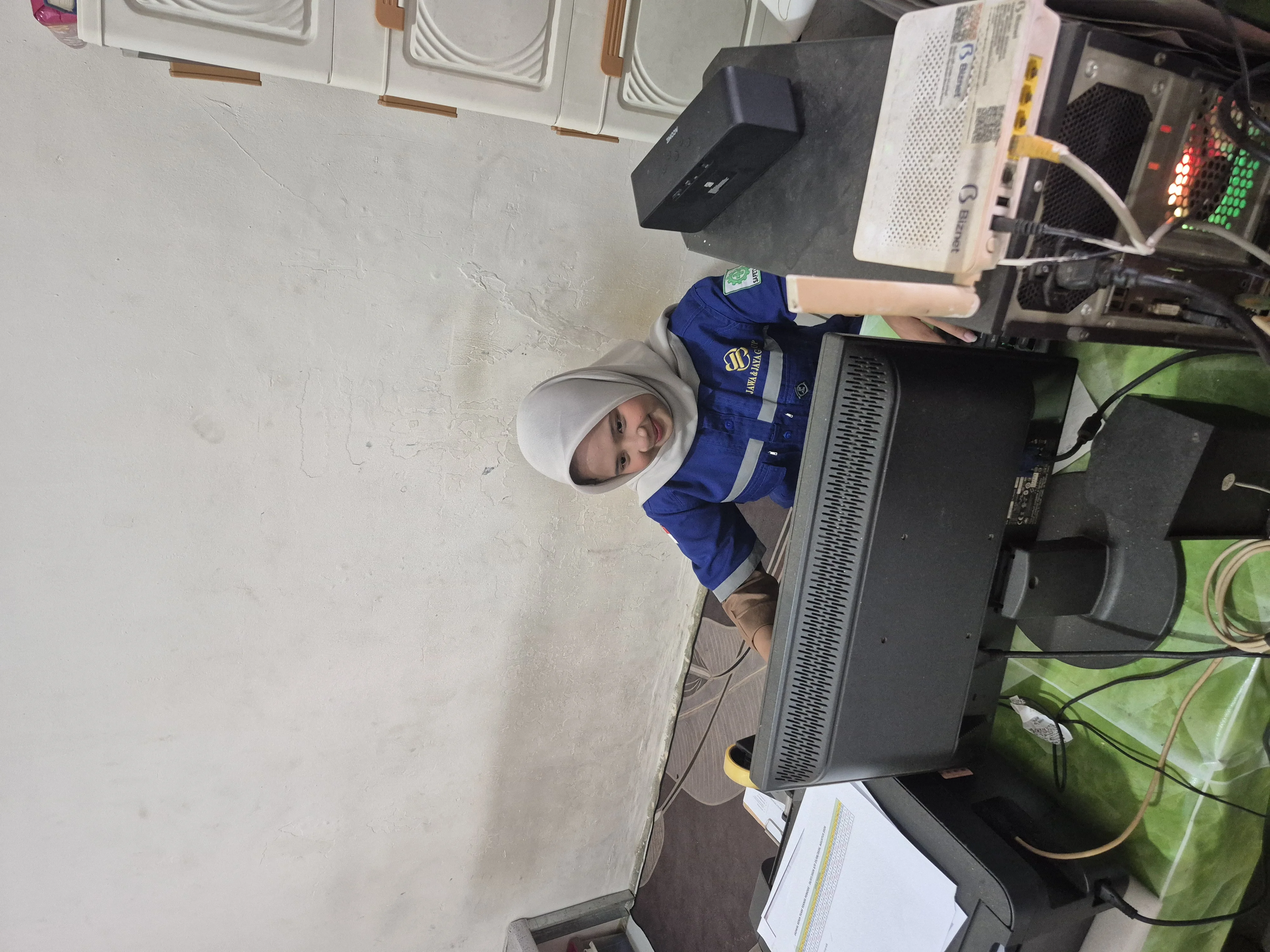 Dokumentasi - Profil Tim Admin & Customer Service Rootera Plumbing – Ghaitsaa Kahla